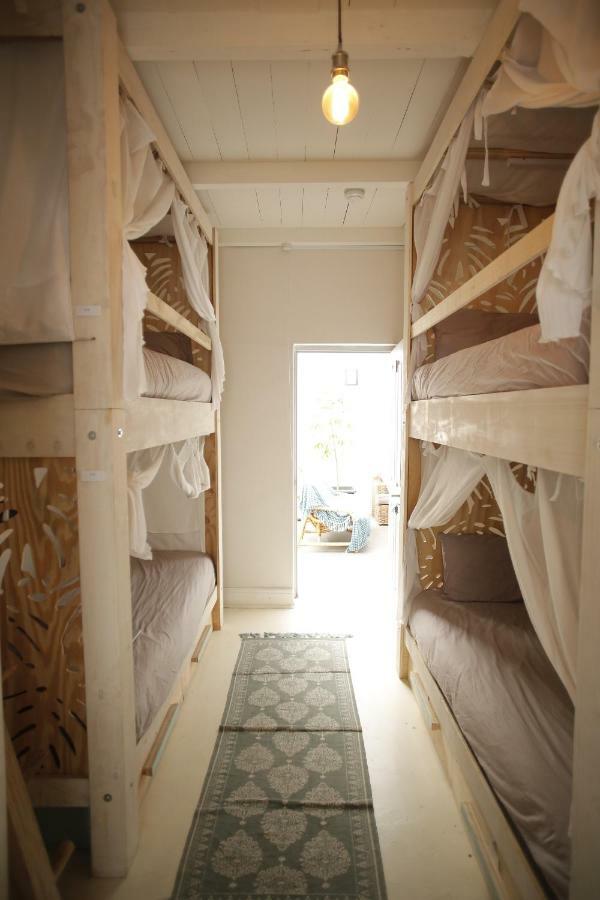 Moy Guesthouse & Backpackers Cape Town Exterior photo